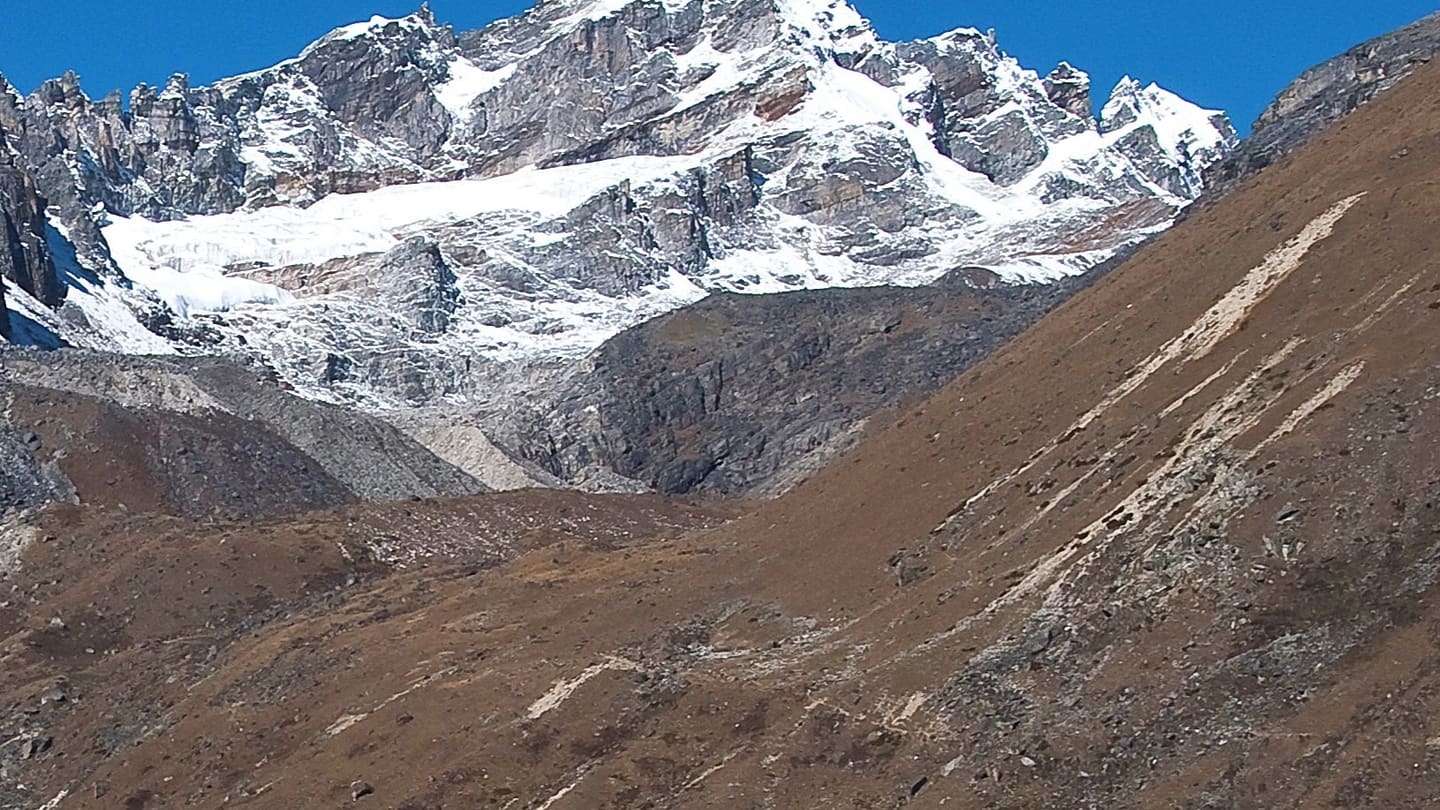 Everest Base Camp and the Khumbu Valley: A Practical Trek Guide