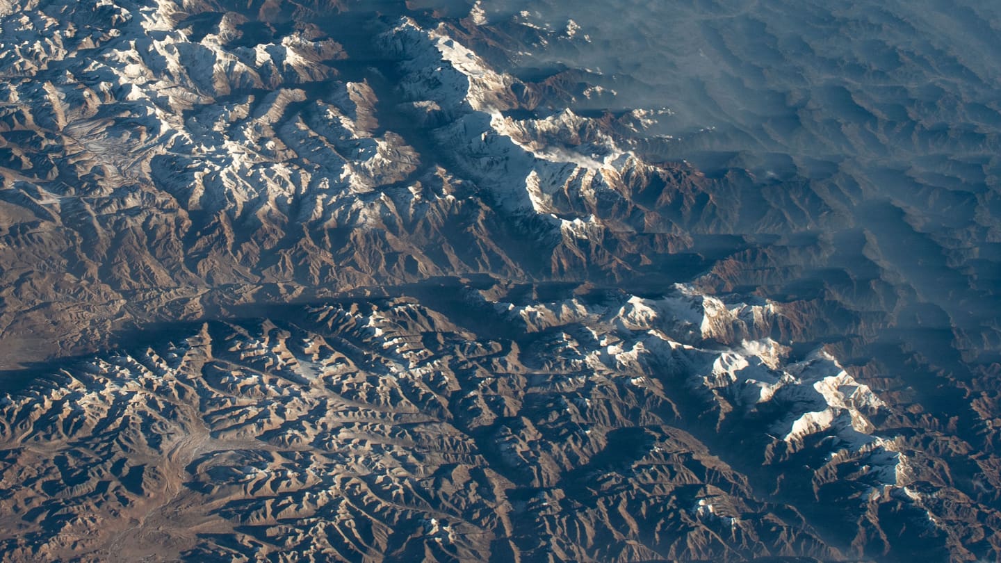 Upper and Lower Mustang: Permit, Wind, Caves and the Road to Lo Manthang